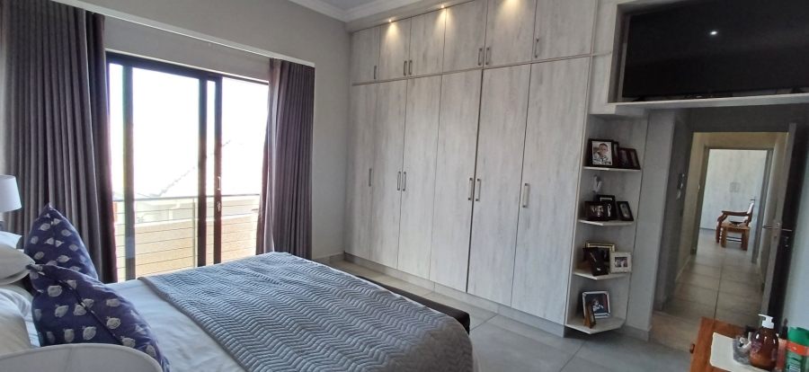 3 Bedroom Property for Sale in Dana Bay Western Cape